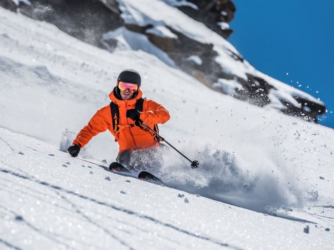 Skifahrer auf der Skipiste © Atomic Austria GmbH